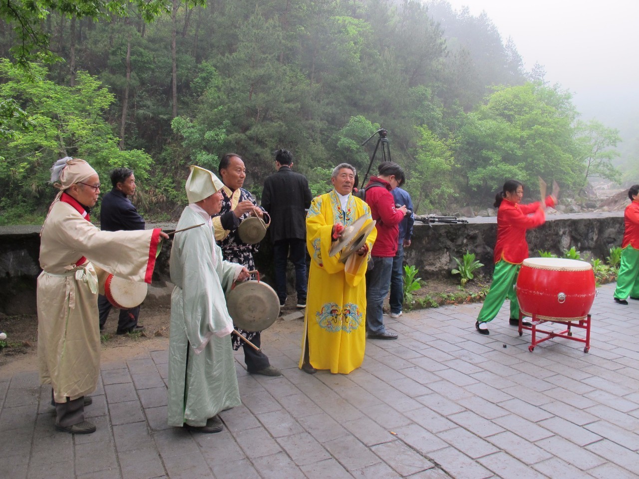 天龙关首届攀岩旅游节已正式拉开帷幕啦！(图5)